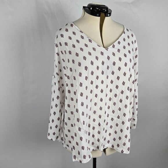 Lane Bryant Blouse Women's 22 / 24 White w/ Floral Long Sleeve Asymmetrical Hem - Picture 16 of 16